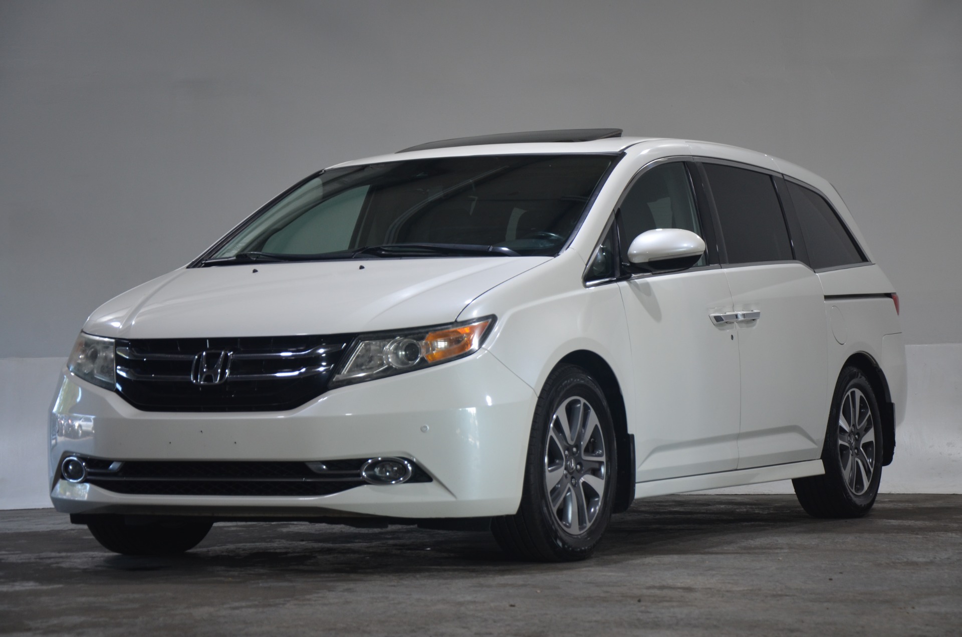 Used 2017 honda sales odyssey touring elite