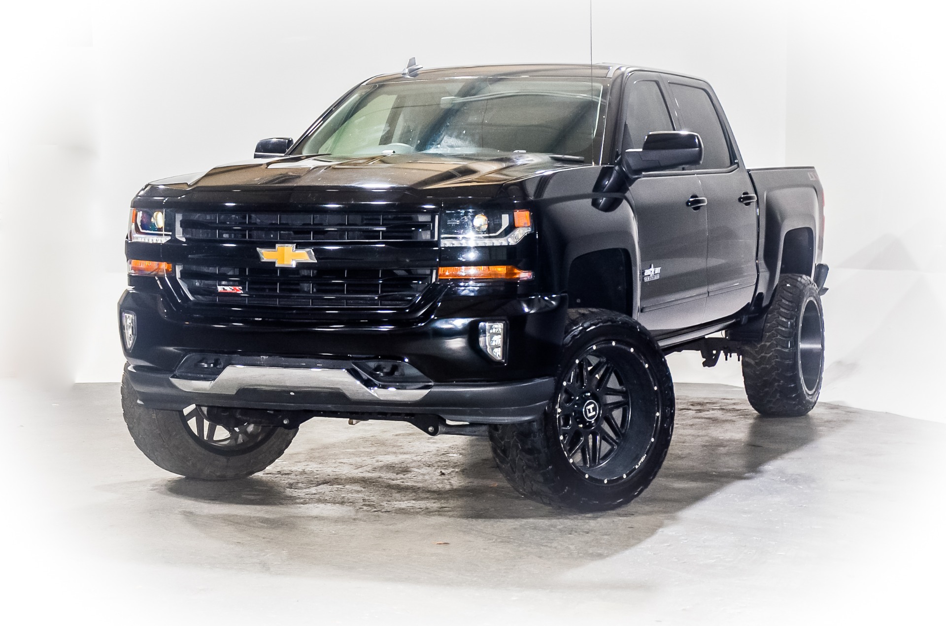 Used 2018 Chevrolet Silverado 1500 LT Z71 4x4 4dr Crew Cab 5.8 ft. SB ...